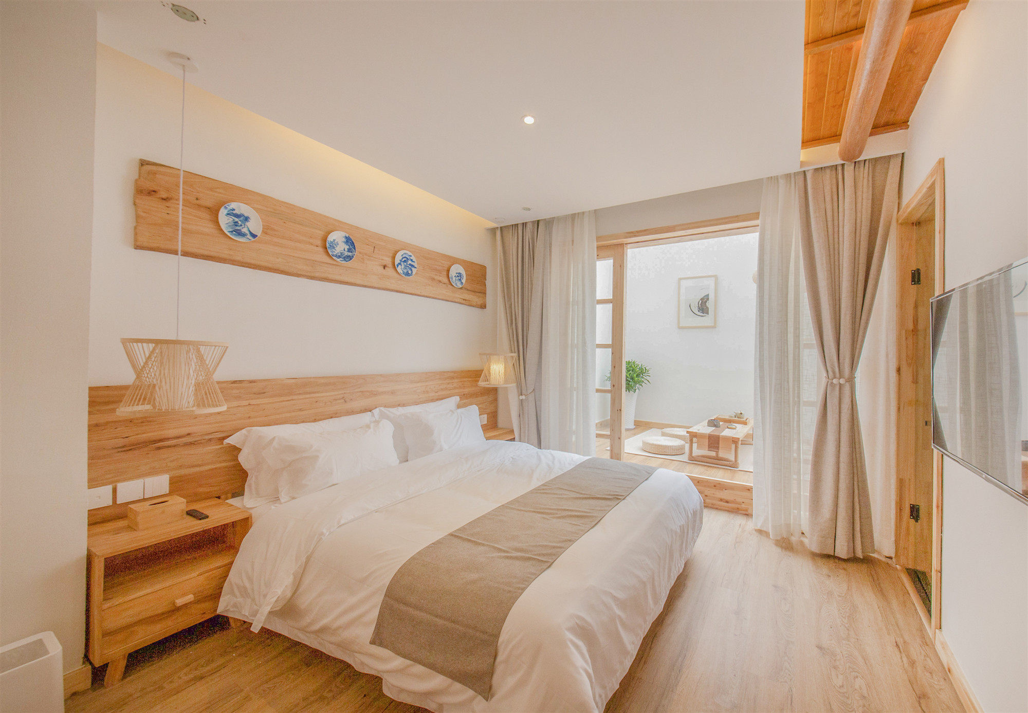 西安市井民宿酒店典雅大床房