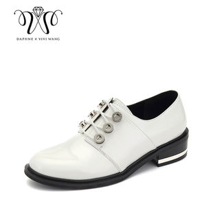 英國普拉達價格 達芙妮春季新款2020小白鞋休閑平跟單鞋英倫風白色女鞋1020102008 普拉達包包價格