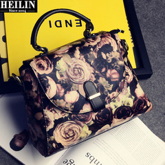 Hey, Linda bag new fashion retro flower print ladies handbag tidal slung diagonal bag women's shoulder bags