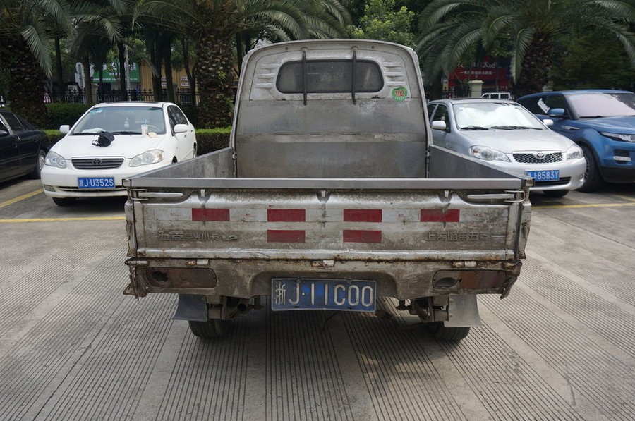 【第一次拍卖】浙j11c00五菱牌lzw1029sbfa轻型普通货车一辆