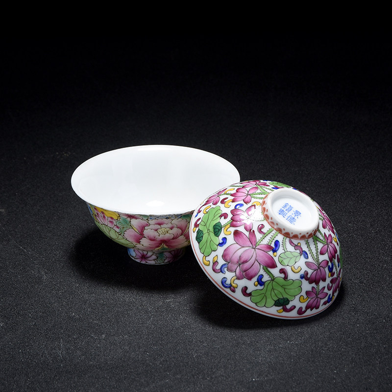 手绘粉彩主人杯 景德镇陶瓷装饰技能师 易小崽作品