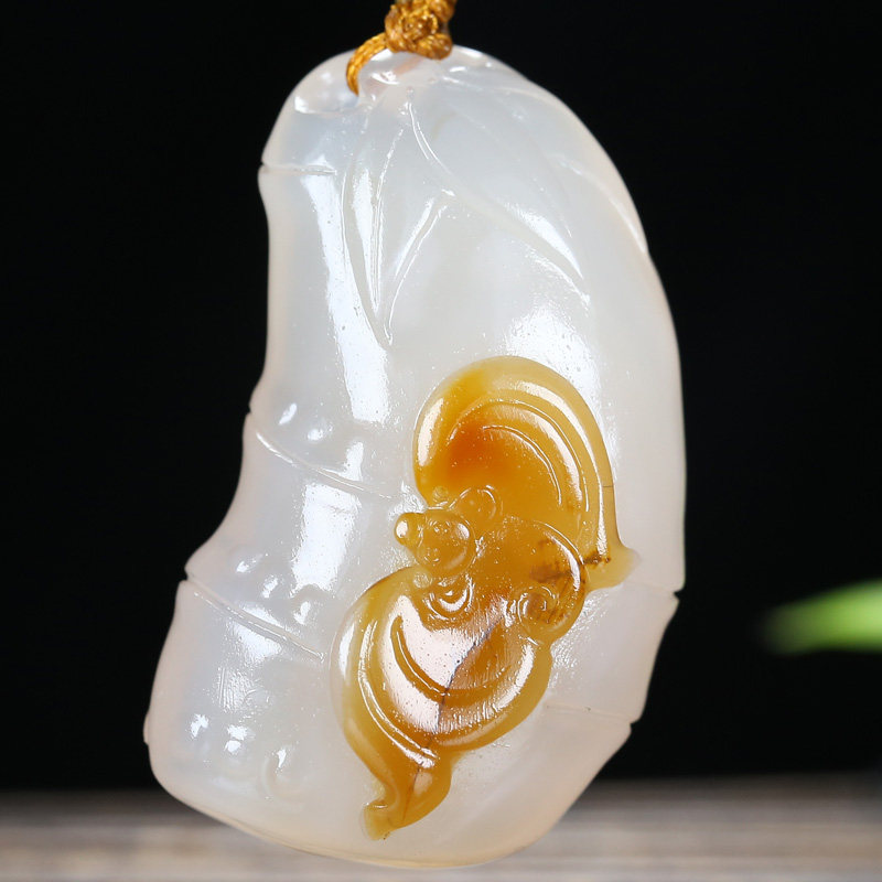 14.71g阿拉善玛瑙 节节高挂件省级玉雕大师冀克正大师工作室作品