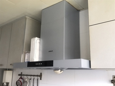 入手真实感受老板8011和60x3哪款好??大家对比比较油烟机老板8011和60x3区别是什么?
