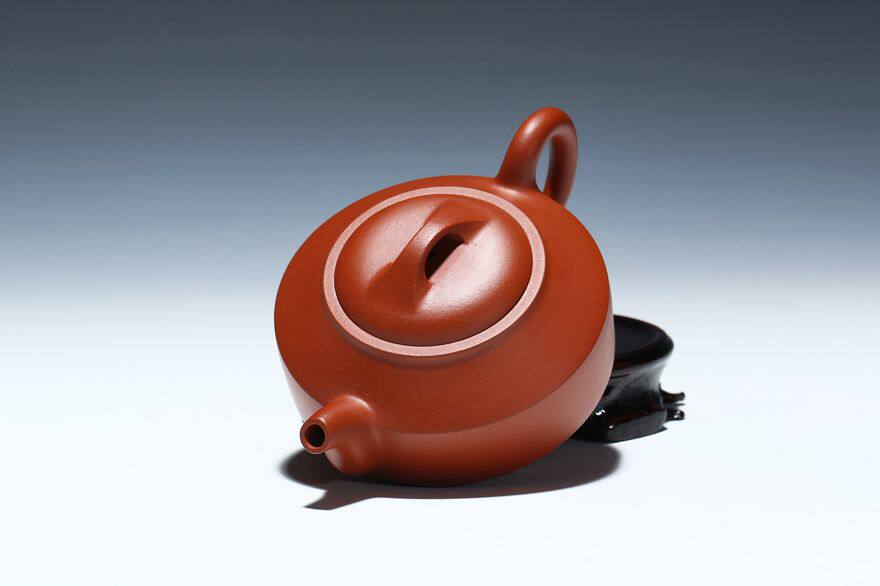 王立芬 全手工 助理工艺美术师 原矿红皮龙 宜兴紫砂壶 汉君