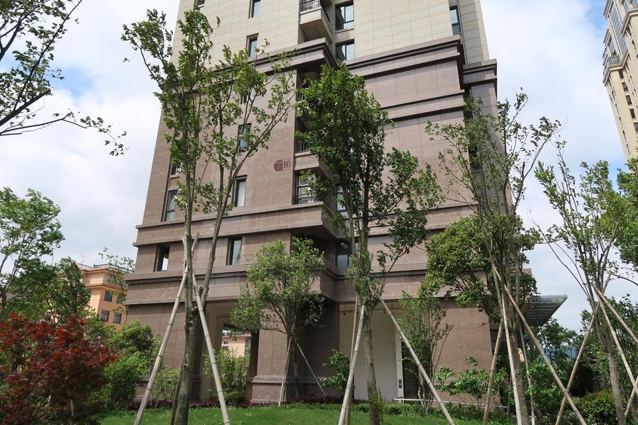 【第一次拍卖】椒江区心海金源小区10幢一单元1802室及地下室车位330