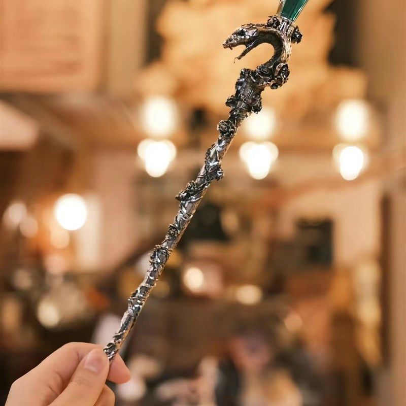 环球影城代购哈利波特周边联名莱特林蛇院魔杖魔法棒蛇cosplay配件