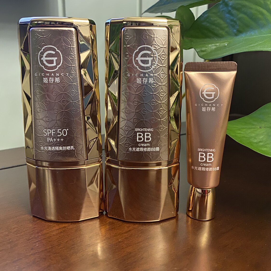 姬存希素颜霜懒人霜