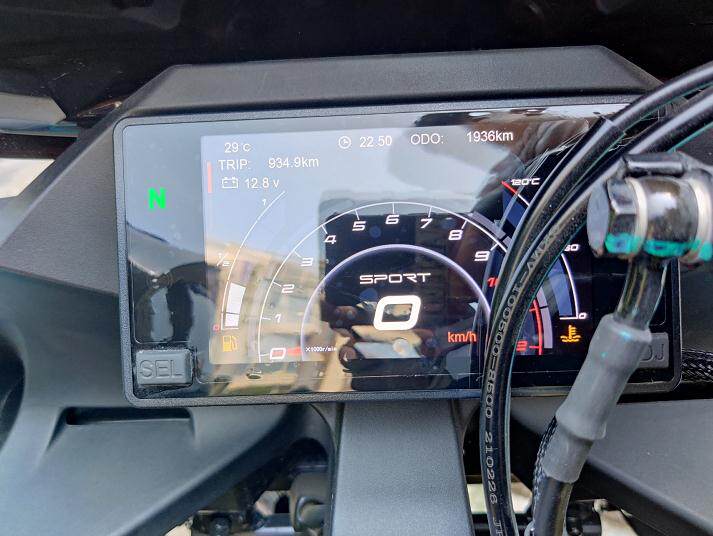 适用春风250sr 改装tpu仪表膜高清防刮防水防爆保护贴膜大灯膜