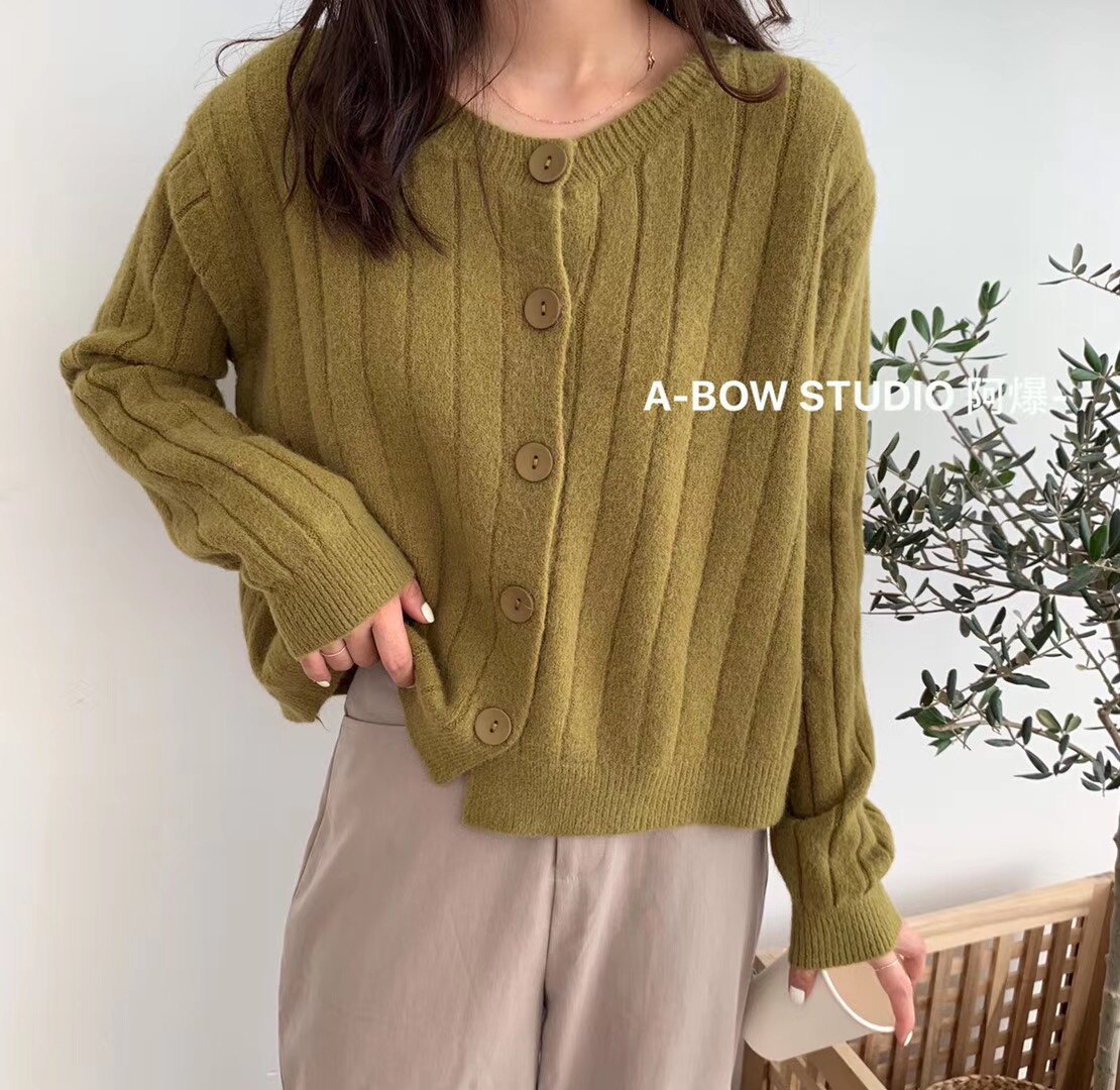 2020秋冬新款高腰短款圆领毛衣外套针织衫女小个子宽松针织开衫