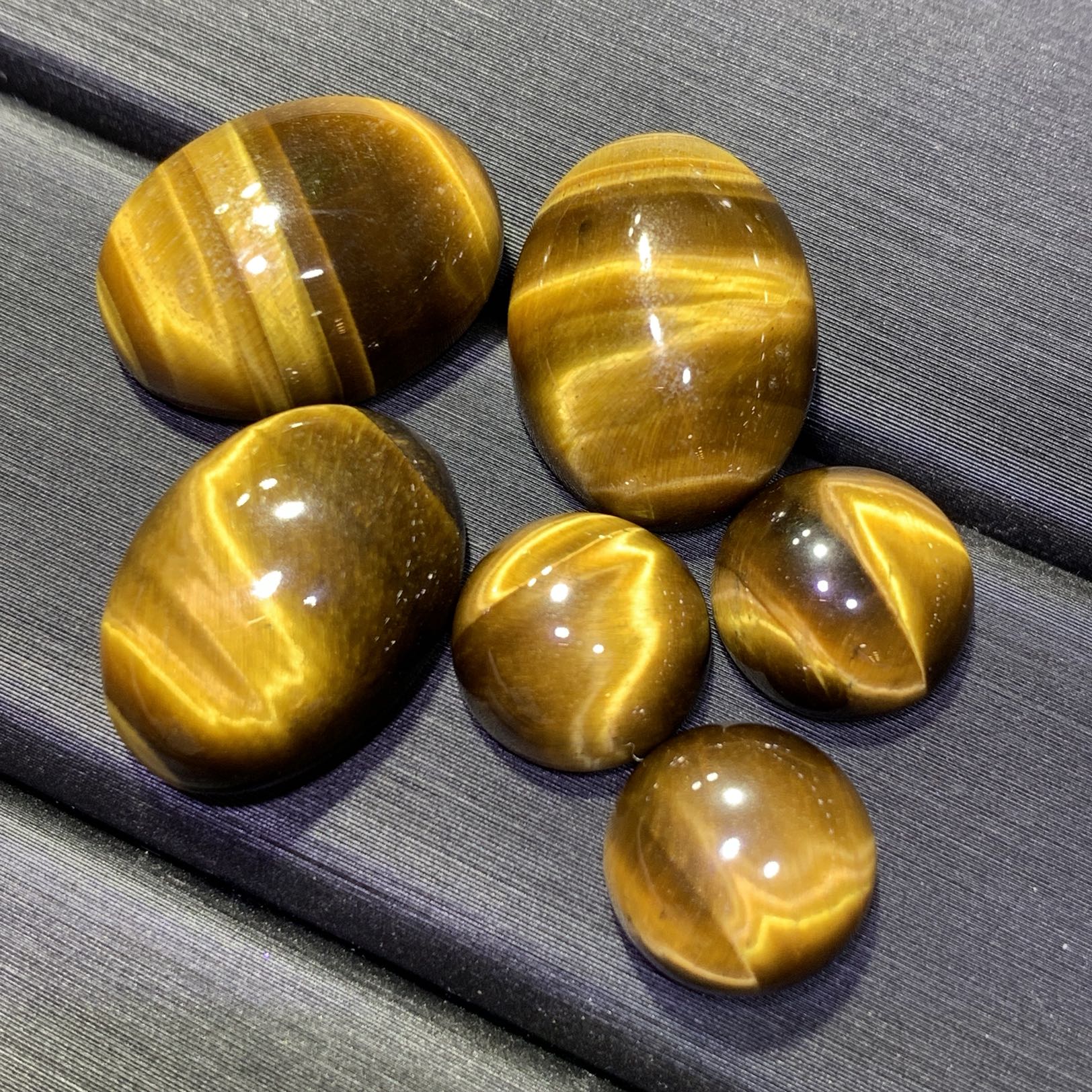 天然虎眼石合成孔雀石心形平底戒面贴片裸石材料diy镶嵌吊坠配件