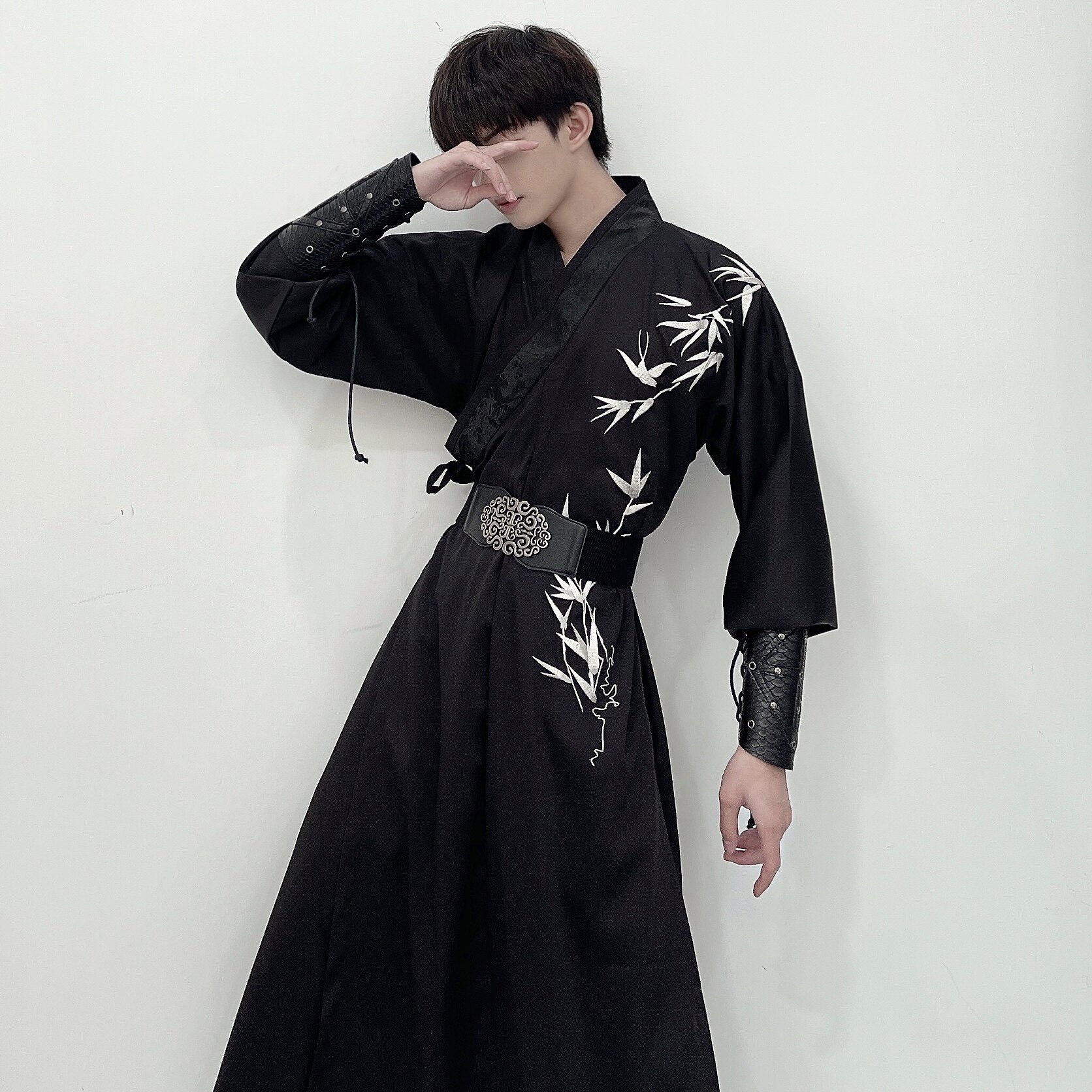 羽月司衣局【立竹君】汉元素交领窄袖长衫竹叶绣花简约男女同款