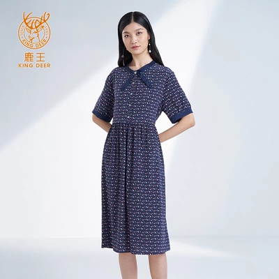 与 购物咨询(商品客服):见买过的人评价由卖家 鹿王羊绒精品服饰