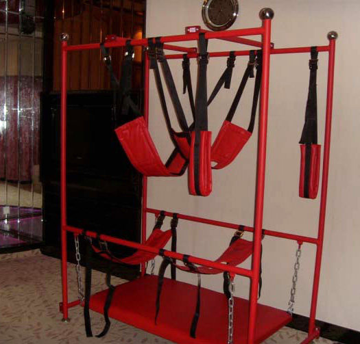 Виниловая простынь купить со скидкой в секс шопе  Секс-машины, качели, шесты