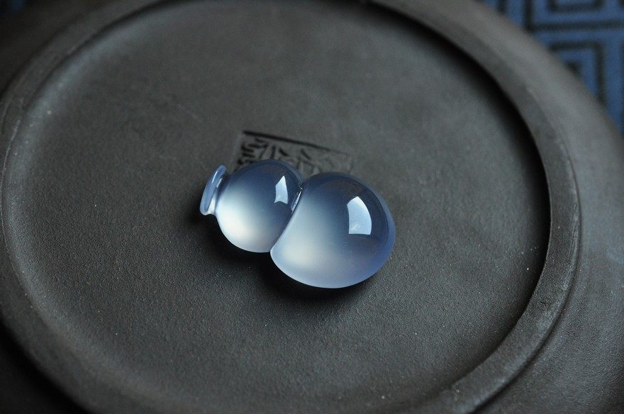 天然冰种起光葫芦蓝玉髓祼石 精致可爱