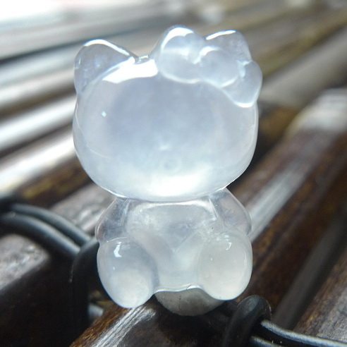 冰种a货翡翠老种起光凯蒂猫吊坠1.70克