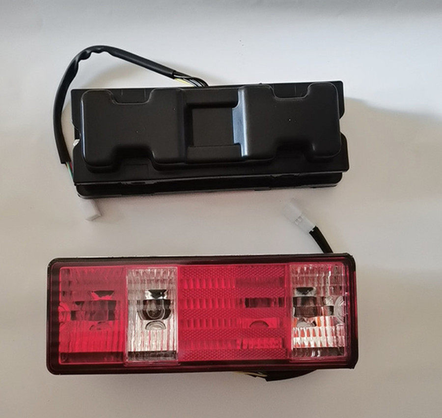 货车后尾灯总成24v爆闪流水转向超亮防水led半挂车通用电子后尾灯