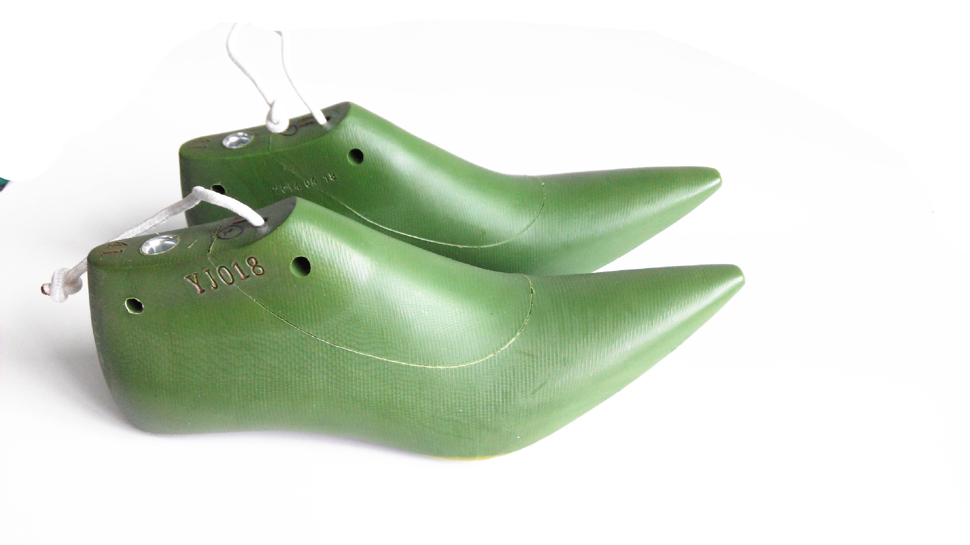 男庄尖头外销鞋楦头，中跟尖头低帮塑胶材料，可定做大小码YJ018