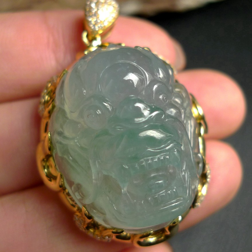 18k金伴钻镶老坑种饱满精雕大龙头缅甸a货翡翠吊坠 20.55g