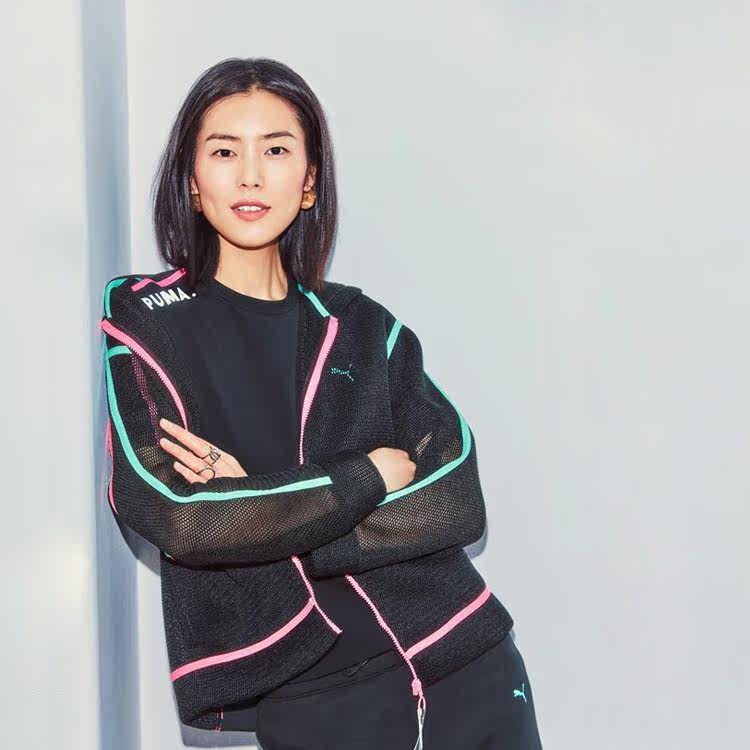 puma彪马亚码女子涤纶梭织全网眼刘雯上身款开身连帽夹克 577673