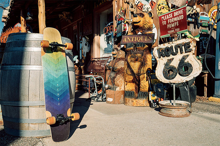 燃烧冰进口landyachtzstratus层云非镂镭射专业滑长板代步dc平花