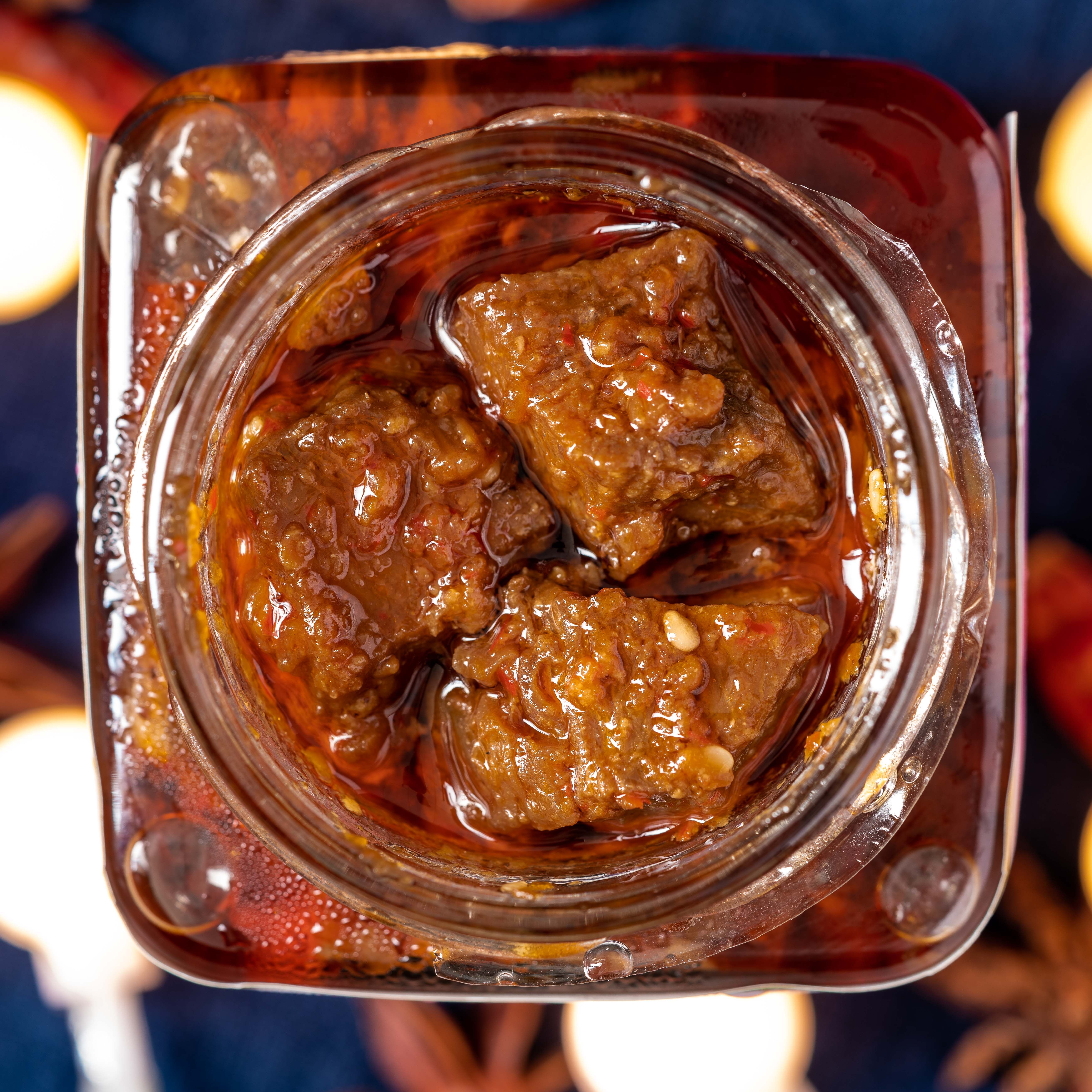 爱稞大块牛肉酱自制手工拌饭酱玻璃瓶不辣拌面酱香辣椒酱下饭酱