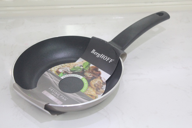 Belgium Berghoff 20cm Nano-Ceramic Frying pan Saucepan Frying pan Use thickeningin the Kitchen/Cooking utensils , Cooking utensils , Cookware/Pot/Kettle , Frying Pan/Saucepan category - from Buy2taobao.com to provide professional Taobao agent buy service