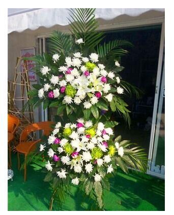 丧事花圈白事花篮葬礼殡葬鲜花菊花上海龙华宝兴殡仪馆鲜花速递