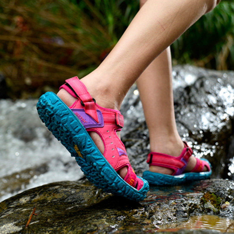 断码清仓男女鞋户外溯溪登山鞋陆地营情侣包头徒步凉鞋涉水快干款