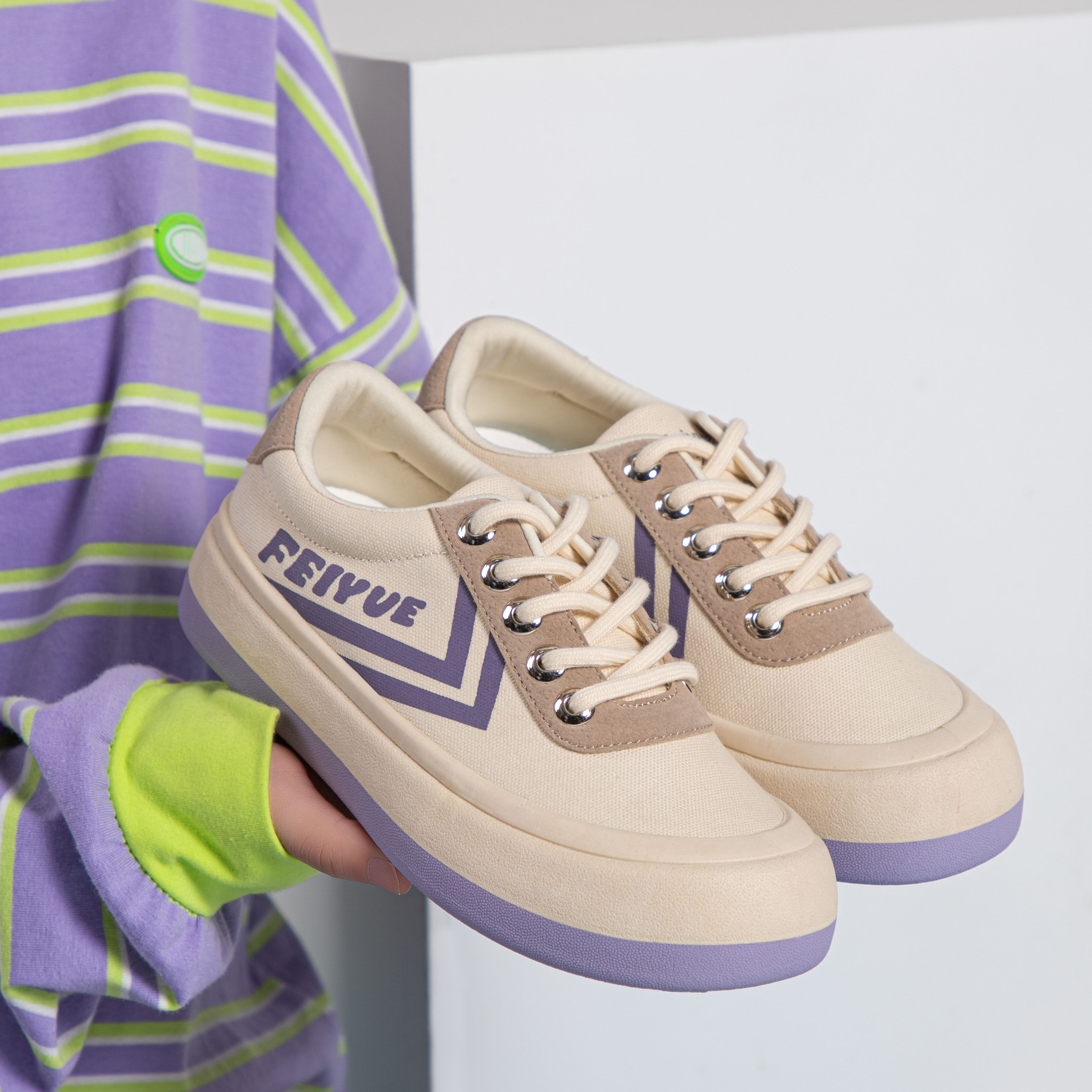 2021大博文飞跃馒头鞋百搭休闲圆头小白鞋国潮女士低帮卡其色板鞋