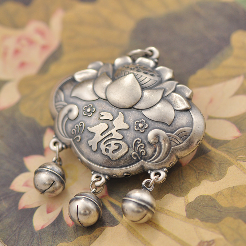 999纯银宝宝长命锁荷花福字复古时尚银锁百搭毛衣链吊坠生日礼物
