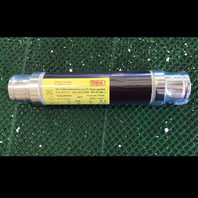 西霸SIBA熔斷器3000213.25 3/7.2KV 25A尺寸192*53mm高壓熔管在類目 五金/工具, 電氣控制, 高压开关与保护电器装置, 高压熔断器中 - 來自Buy2taobao.com提供專業的淘寶代購服務