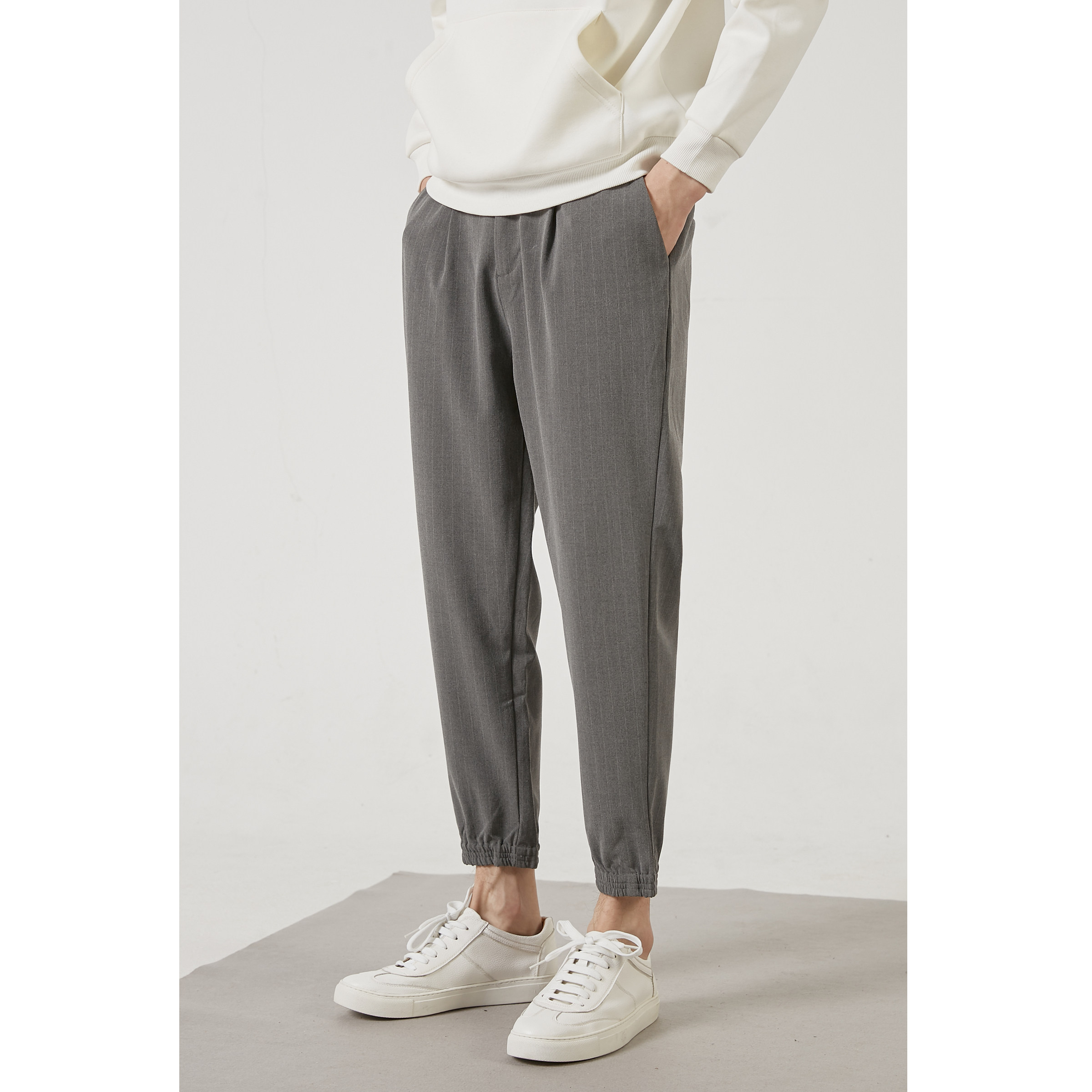 热销收脚裤条纹_2020春夏新品细条纹九分裤男宽松收口哈伦裤男小脚