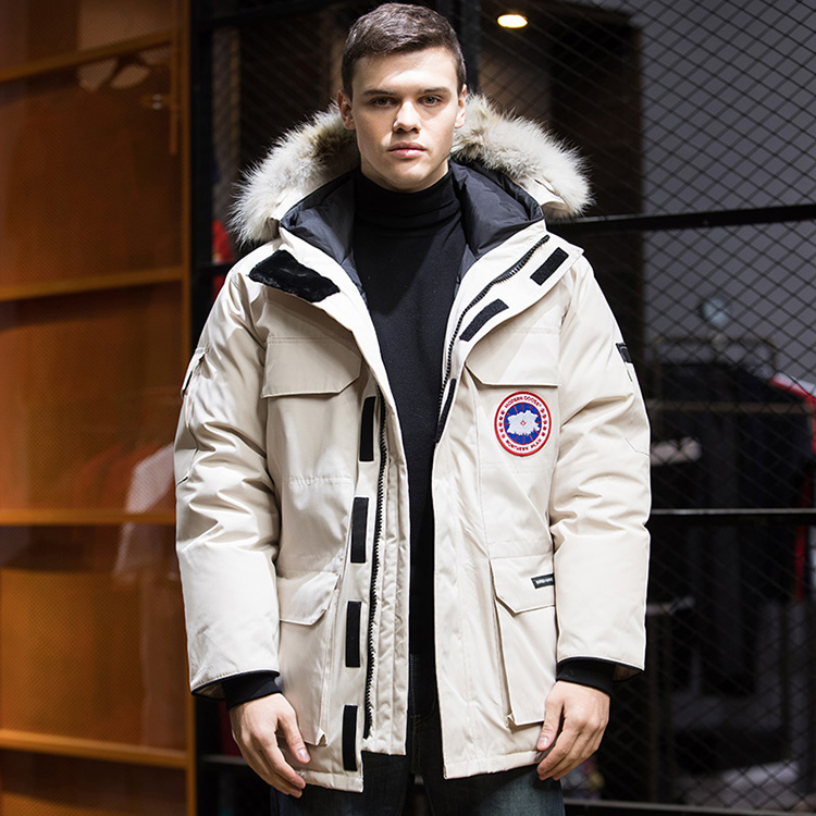 大鹅羽绒服08远征款