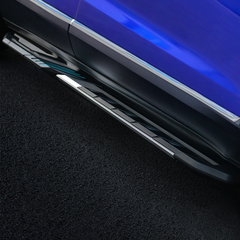 适用红旗hs5踏板2022款hs7脚踏板专用侧踏板原厂非电动改装迎宾件