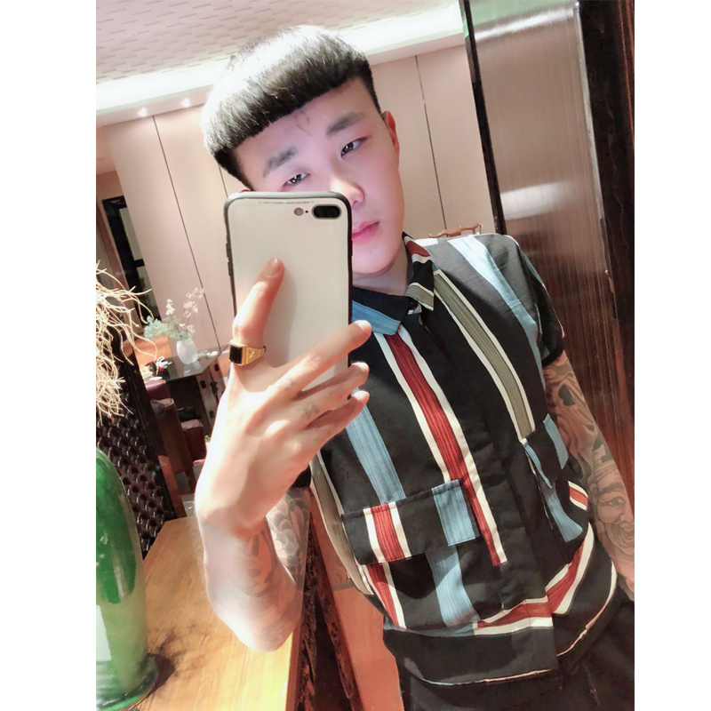 快手抖音红人同款翻领衬衫短袖男修身精神小伙半袖网红社会人2018