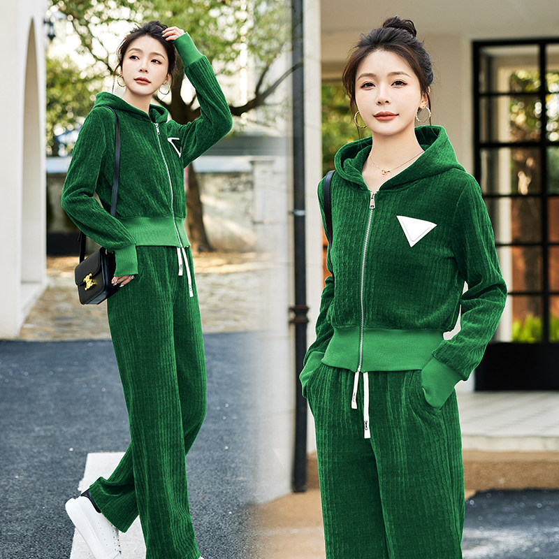 2022春季新款休闲时尚套装女气质显瘦金丝绒阔腿裤运动服两件套潮