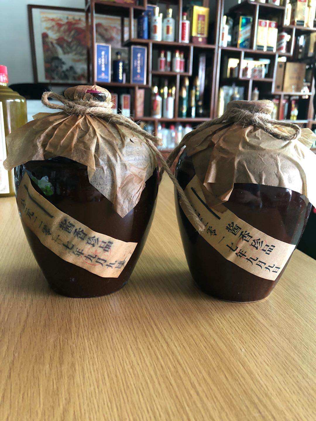 洞藏纯粮柔和50度酱香型白酒8年封坛陈年老酒窖藏原浆老坛记念酒