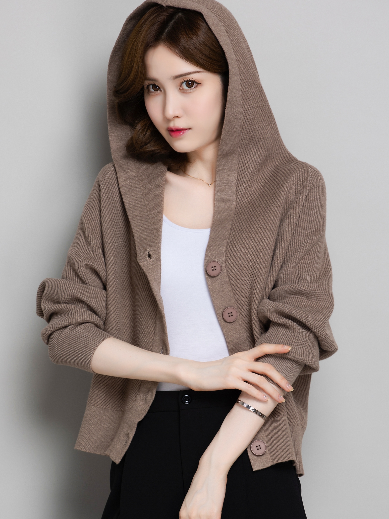 连帽短款蝙蝠袖针织开衫新款帽衫大码宽松外搭春秋带帽毛衣外套女