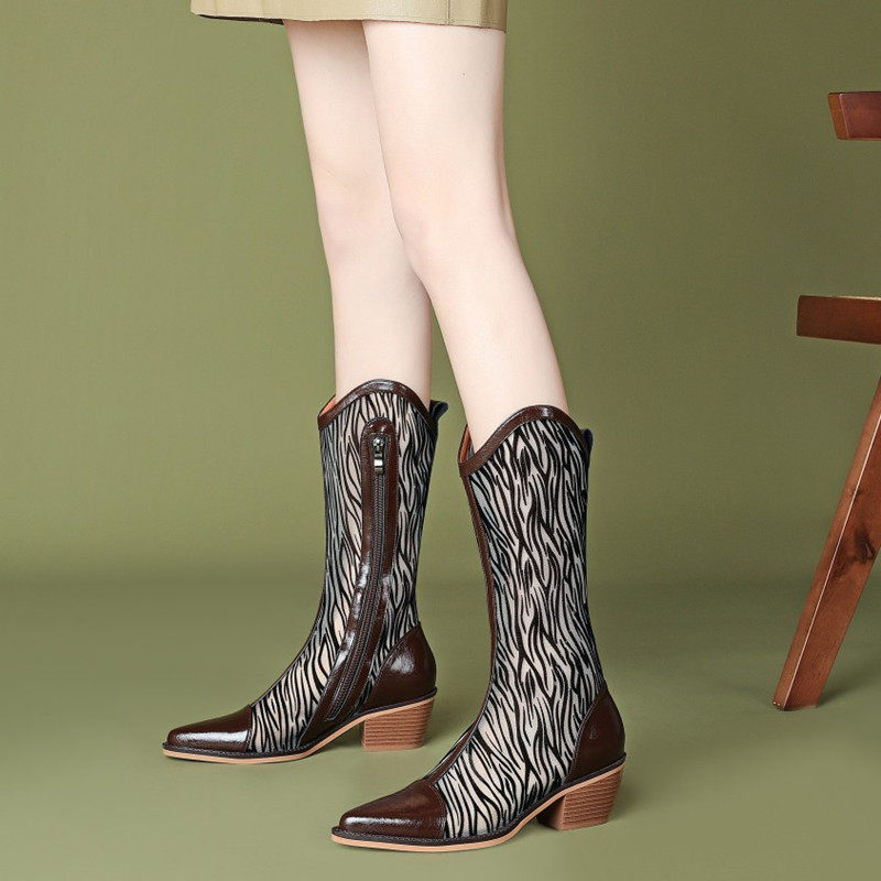 2022新款春秋中筒网靴女粗跟尖头镂空凉靴中跟真皮切尔西靴配短裤