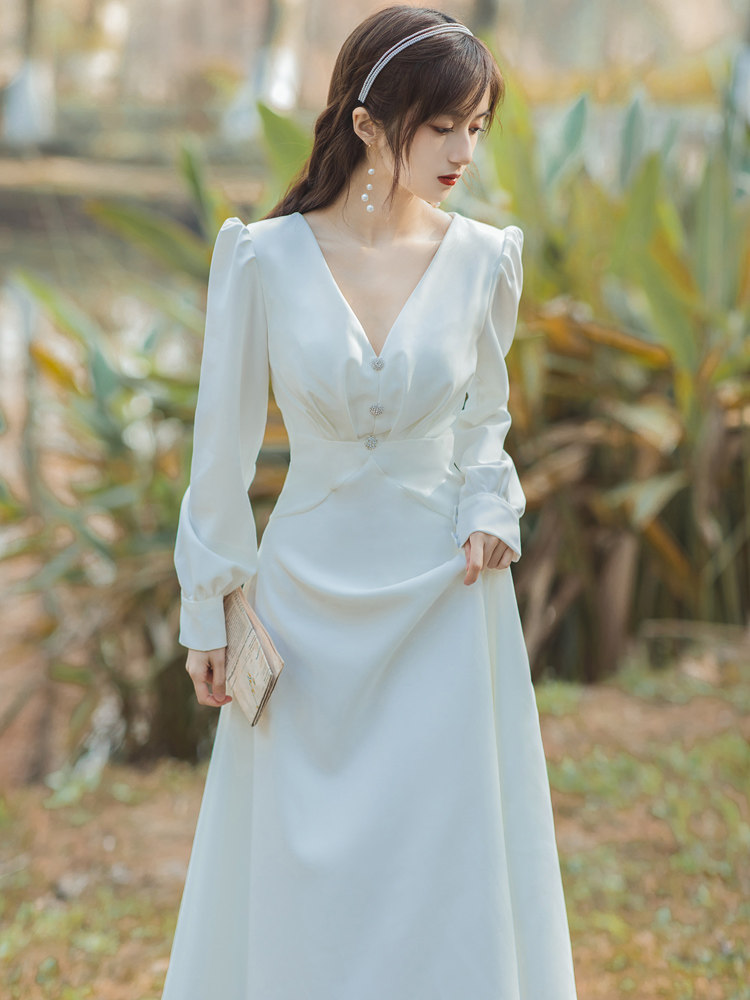 现货2022早春法式白色晚礼服领证小白裙轻奢伴娘服控价 40,女装连衣裙