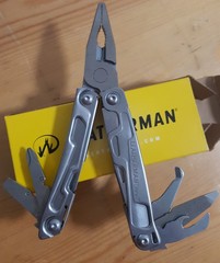 新款Leatherman 莱特曼REV瑞虎13合1多功能工具钳开瓶器螺丝刀