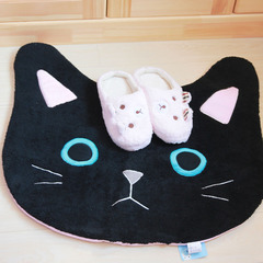 日单超可爱黑白猫头靴下猫毛绒防滑地垫地毯飘窗垫床头垫黑猫白猫