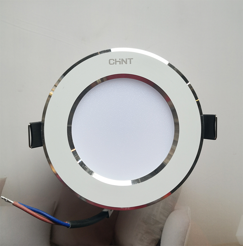 正泰筒灯 led一体化筒灯3w 银白边开孔75公分 3000k 4000k 6500k
