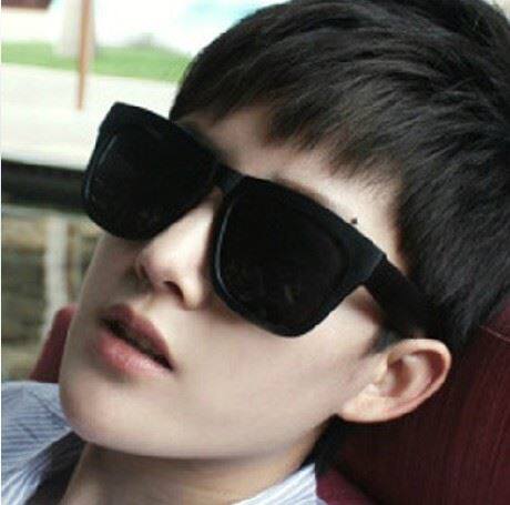 明星大愛復(fù)古黑超墨鏡韓版男女大框 太陽鏡可定做近視太陽眼鏡 明星大愛復(fù)古黑超墨鏡韓版男女大框 太陽鏡可定做近視太陽眼鏡