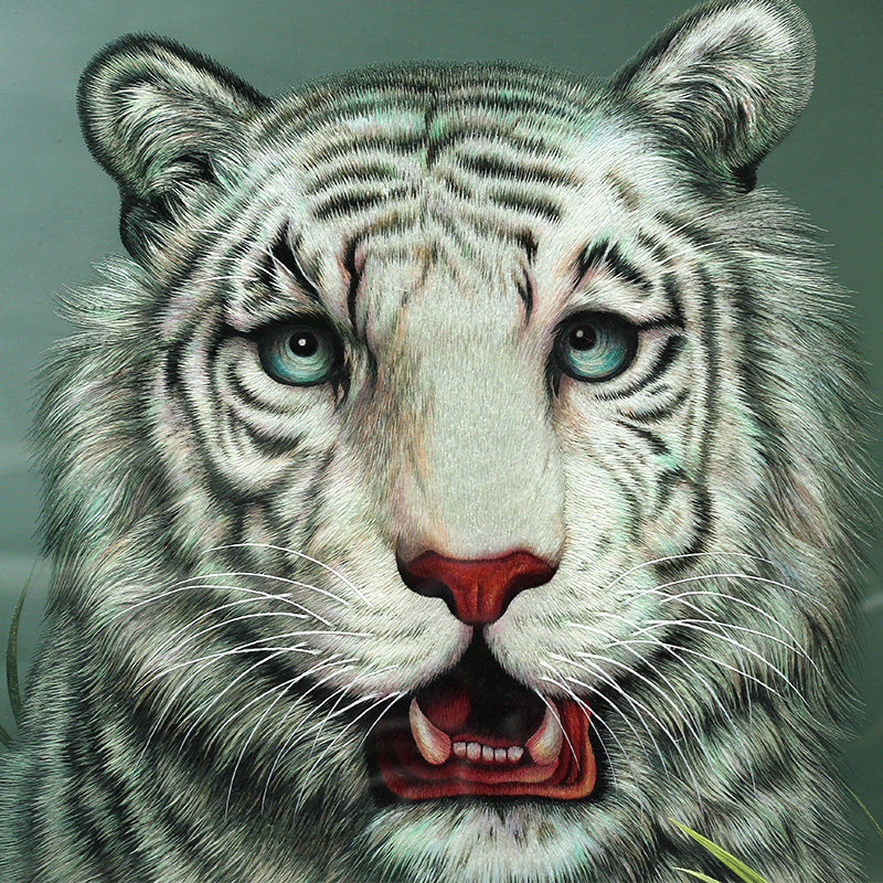 湘绣双面绣座屏 《白虎》 大师指导 国家非遗 手工刺绣