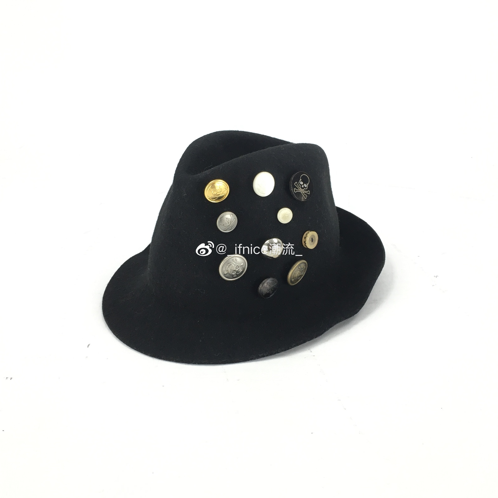【现货】Mastermind Japan 羊毛呢 MMJ骷髅 纽扣 徽章 帽子 礼帽在类目 服饰配件/皮带/帽子/围巾, 帽子中 - 来自Buy2taobao.com提供专业的淘宝代购服务