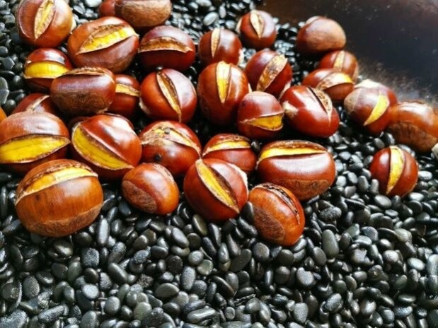 炒板栗专用沙糖炒板栗黑色沙子黑石子炒货机砂天然炒货花生坚果砂