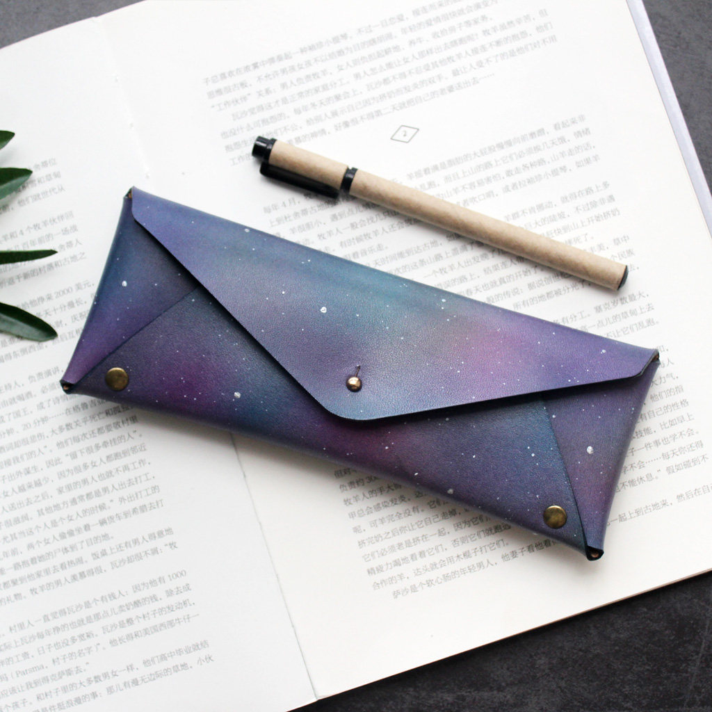 如玮手工星空牛皮大容量笔袋  创意真皮文具袋女 简约钢笔袋定制