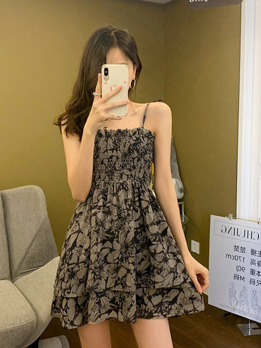 夏季吊带碎花裙温柔风ins复古法式小众氛围感收腰茶歇抹胸连衣裙