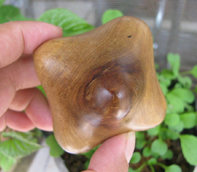 正宗越南香木健身球菱形手球保健揉手手摩1个健身球